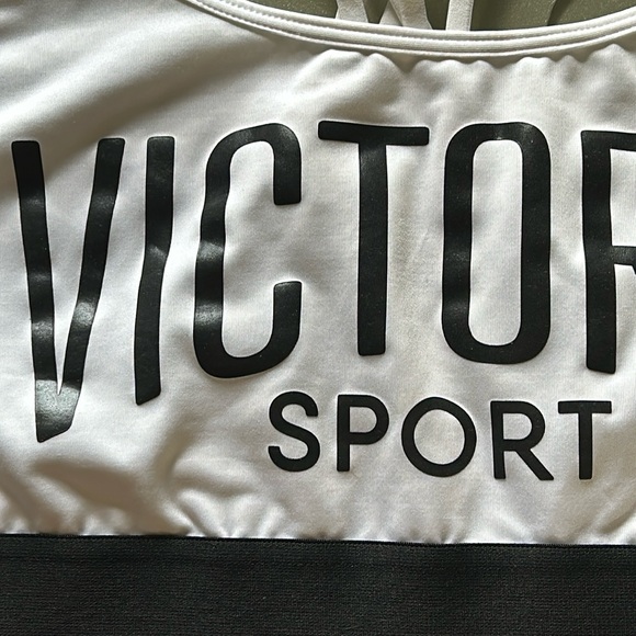 VICTORIA’S SECRET The Player Sports Bra Size XL White & Black Large Logo - Picture 11 of 16